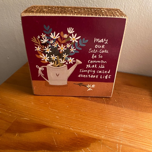 Primitives By Kathy box and sock gift set. Floral print. (NWT) - Picture 8 of 13